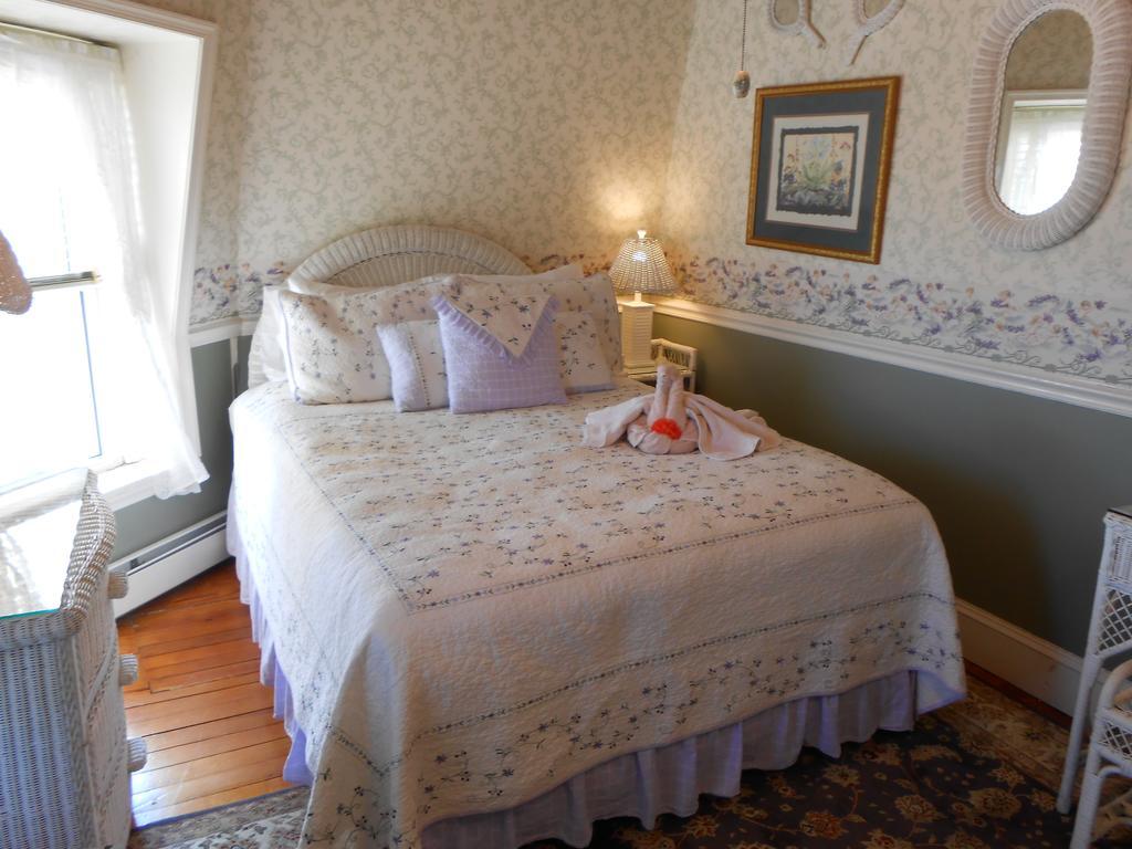 Angel Of The Sea Bed And Breakfast Cape May Exterior photo
